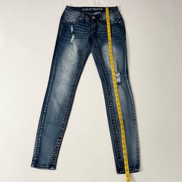 Almost Famous Skinny Ripped Jean - Picture 9 of 10